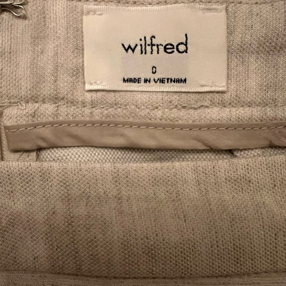 Wilfred mini skirt. Size small. Never worn. - Picture 3 of 3
